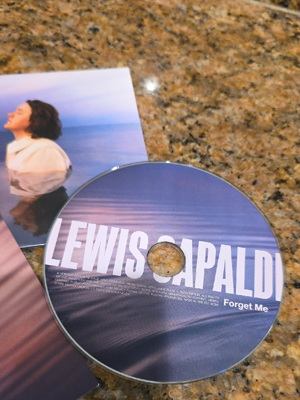 Signed Lewis Capaldi CD - Picture 3 of 4